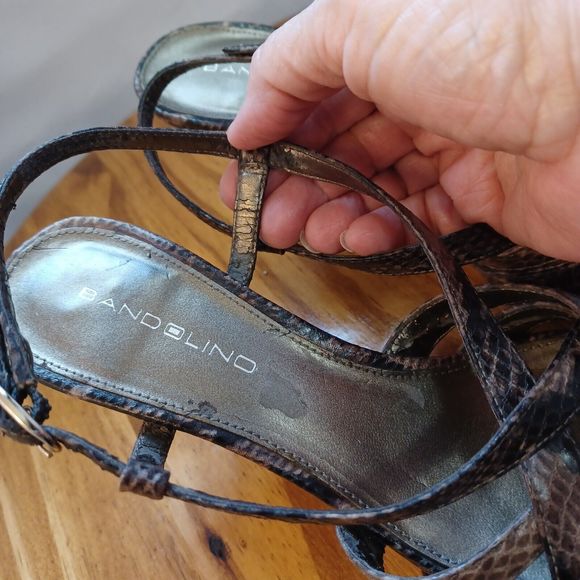 Bandolino Strappy Brown/Black Faux Snakeskin Open Toe 3.5" Heels size 6.5 M - Picture 6 of 11